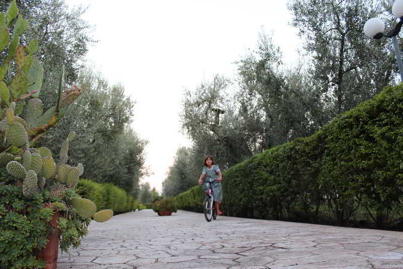 Giardino Degli Ulivi Masseria Margherita Di Savoia