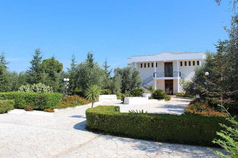 Hotel Giardino Degli Ulivi Masseria Margherita Di Savoia